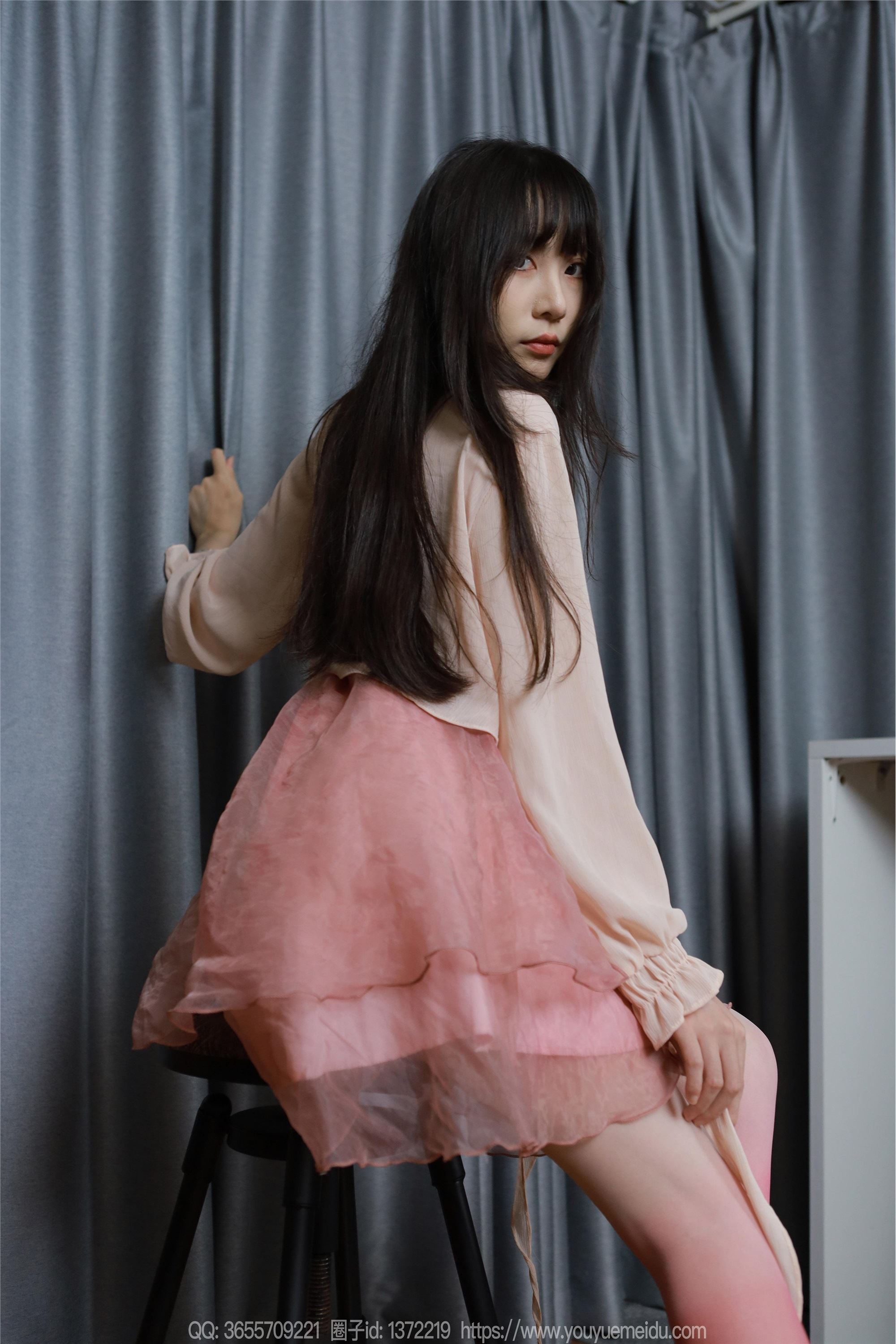 IESS异思趣向  2024.08.08 丝享家 1815 团团《粉白渐变（下）》